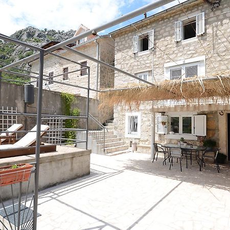 Stone House Dragutinovic Apartment โกตอร์ ภายนอก รูปภาพ