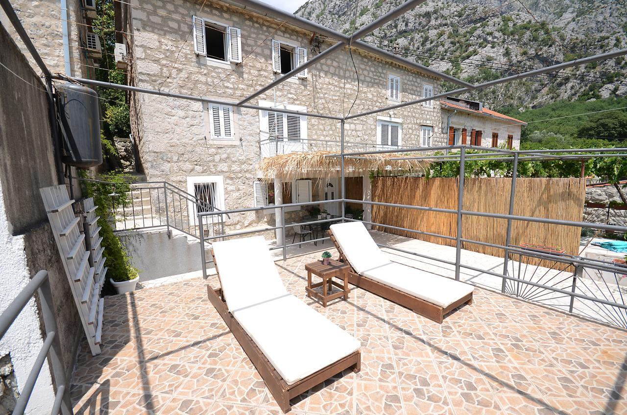 Stone House Dragutinovic Apartment โกตอร์ ภายนอก รูปภาพ
